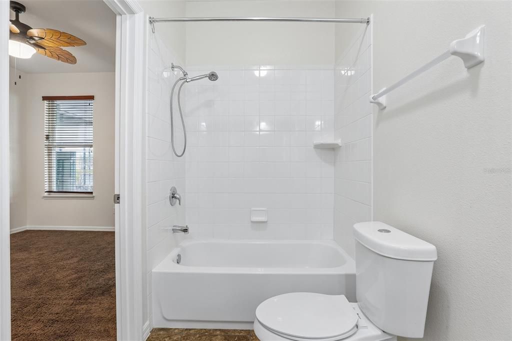 En Renta: $4,490 (5 camas, 4 baños, 3400 Pies cuadrados)