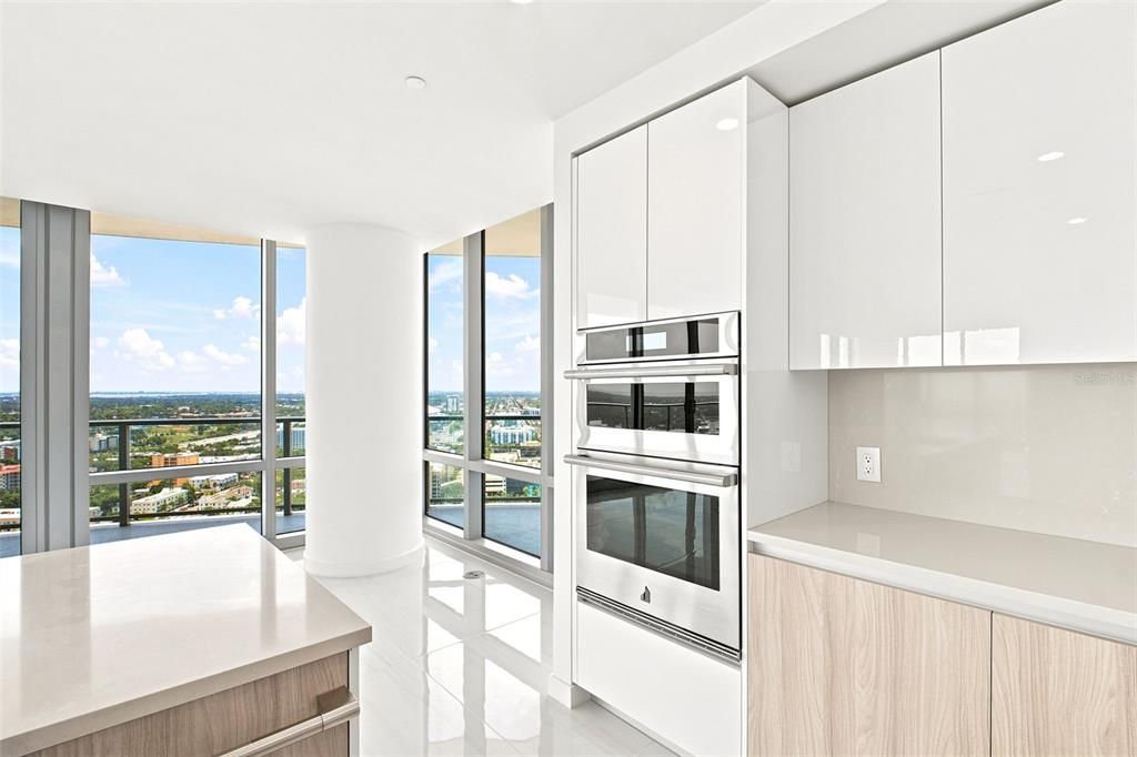 En Venta: $3,200,000 (3 camas, 3 baños, 2658 Pies cuadrados)