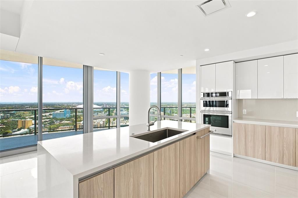 En Venta: $3,200,000 (3 camas, 3 baños, 2658 Pies cuadrados)