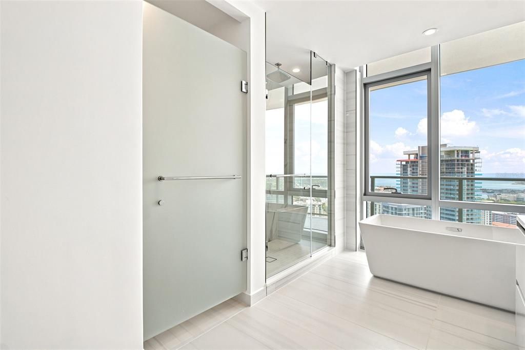 En Venta: $3,200,000 (3 camas, 3 baños, 2658 Pies cuadrados)