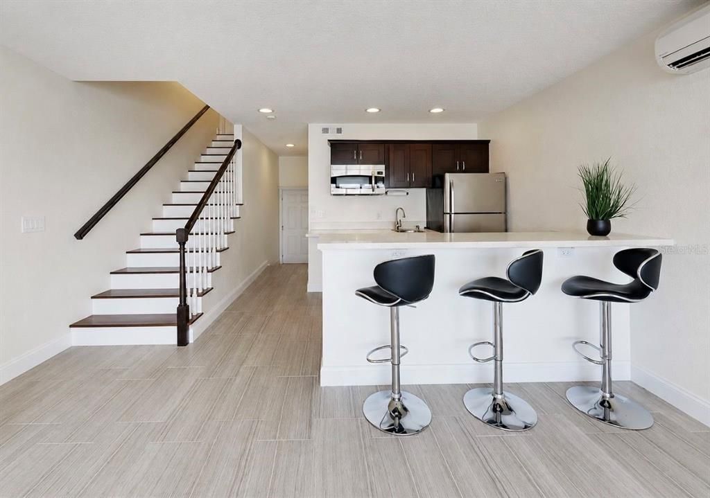 В аренду: $5,795 (4 спален, 4 ванн, 2275 Квадратных фут)