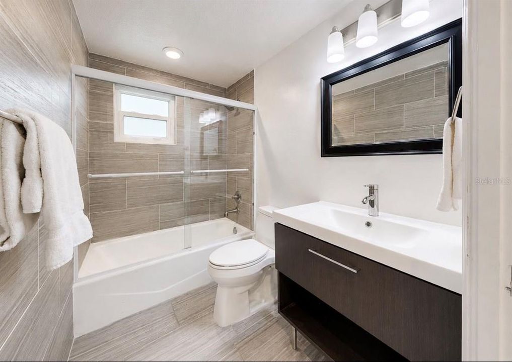 В аренду: $5,795 (4 спален, 4 ванн, 2275 Квадратных фут)