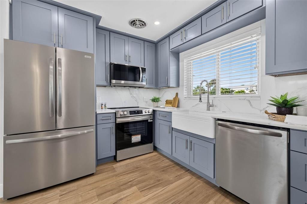 Active With Contract: $535,000 (3 beds, 2 baths, 1501 Square Feet)