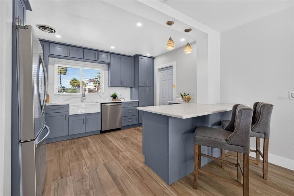 Active With Contract: $535,000 (3 beds, 2 baths, 1501 Square Feet)