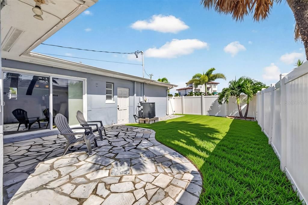 Active With Contract: $535,000 (3 beds, 2 baths, 1501 Square Feet)