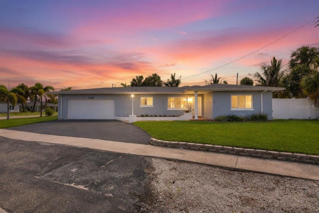 Active With Contract: $535,000 (3 beds, 2 baths, 1501 Square Feet)
