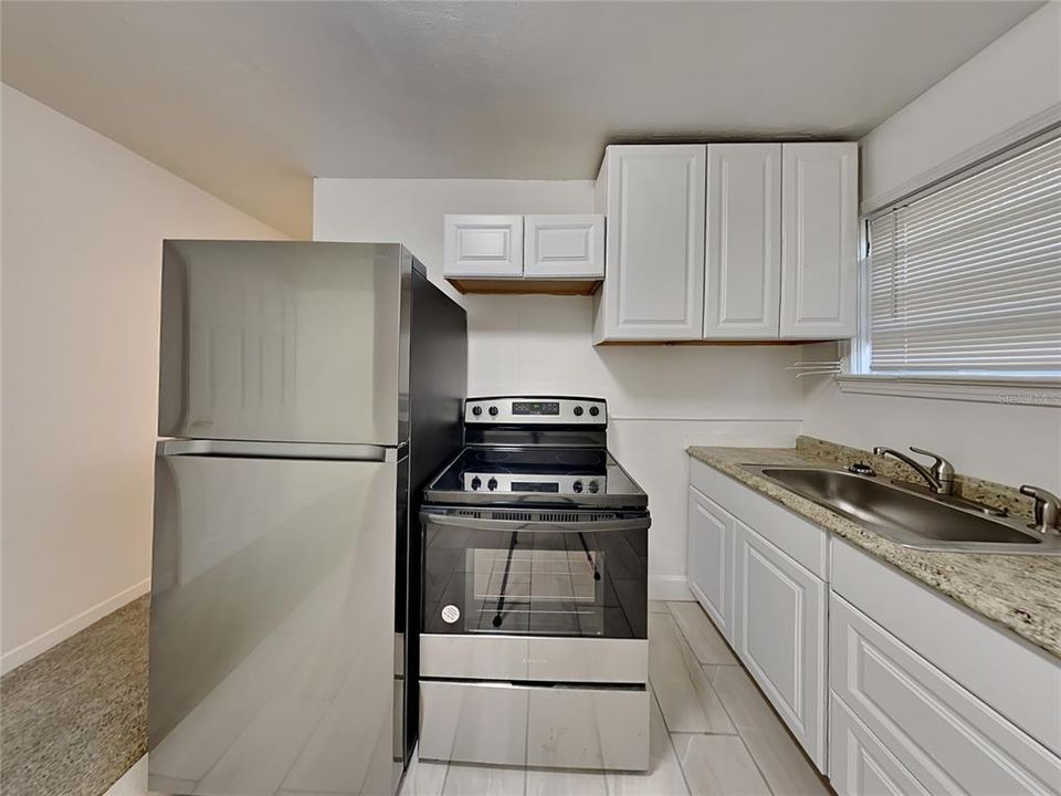 For Rent: $1,000 (1 beds, 1 baths, 490 Square Feet)