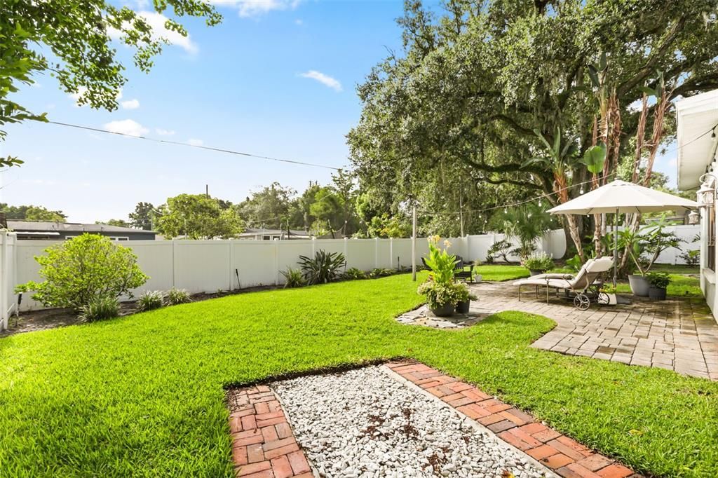 En Venta: $775,000 (4 camas, 2 baños, 1899 Pies cuadrados)