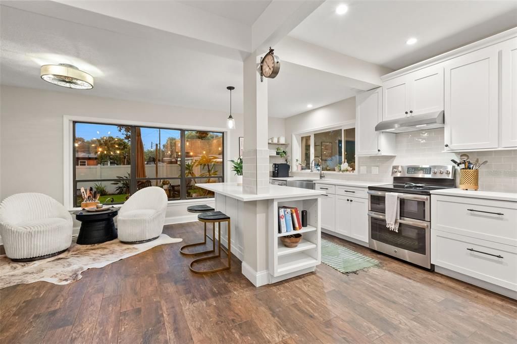 En Venta: $775,000 (4 camas, 2 baños, 1899 Pies cuadrados)