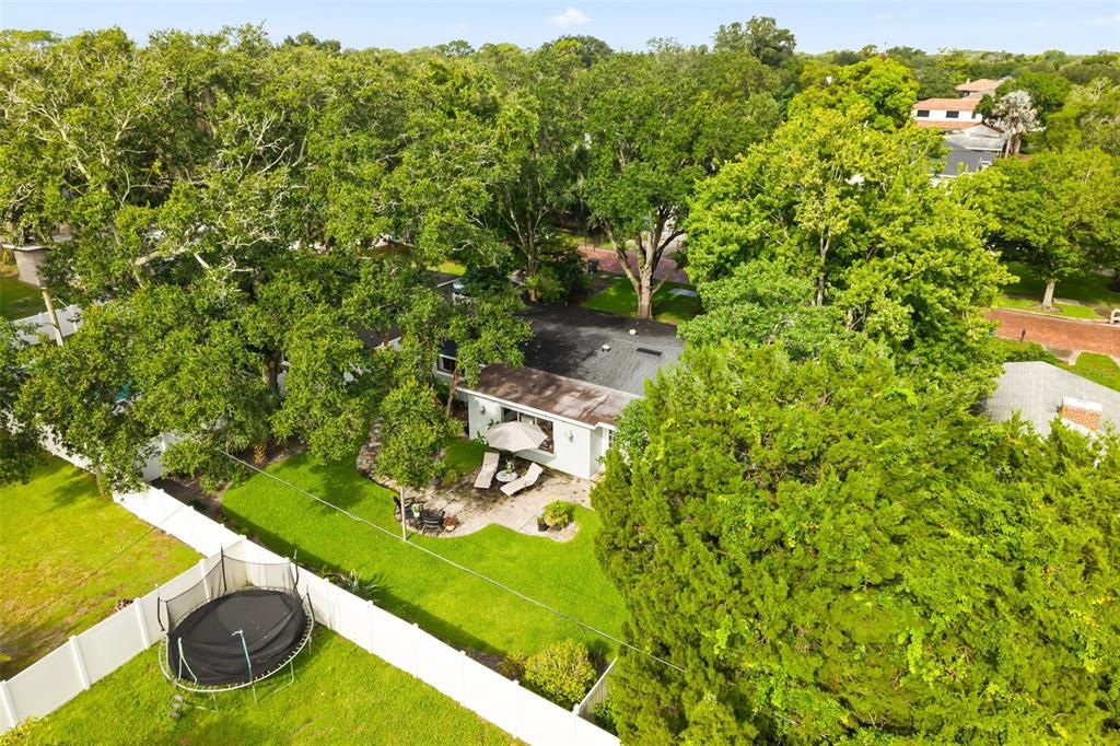 En Venta: $775,000 (4 camas, 2 baños, 1899 Pies cuadrados)