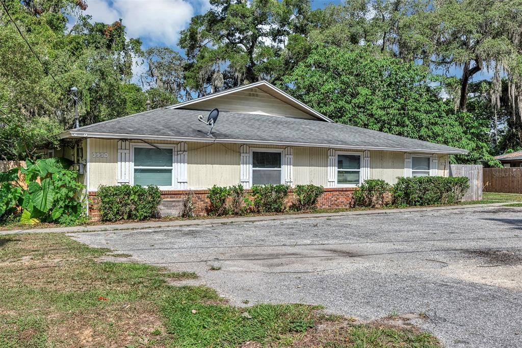 For Rent: $1,225 (2 beds, 1 baths, 785 Square Feet)