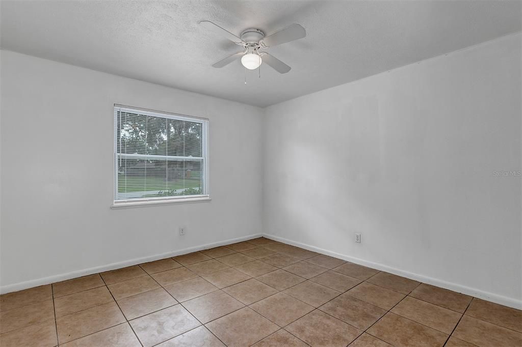 For Rent: $1,225 (2 beds, 1 baths, 785 Square Feet)