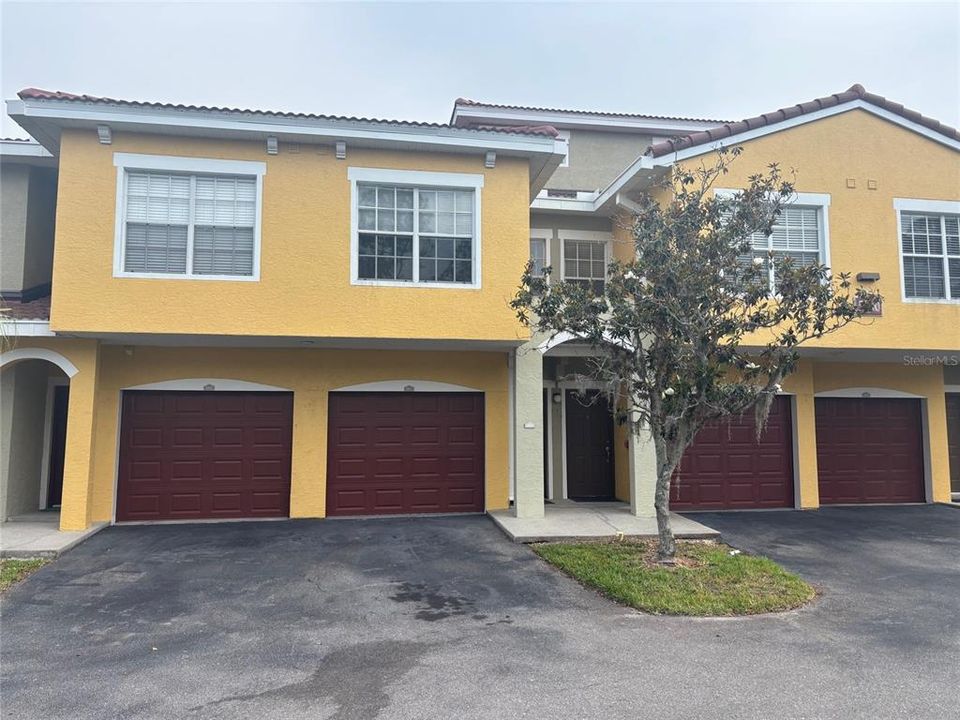 For Rent: $2,500 (3 beds, 2 baths, 1615 Square Feet)