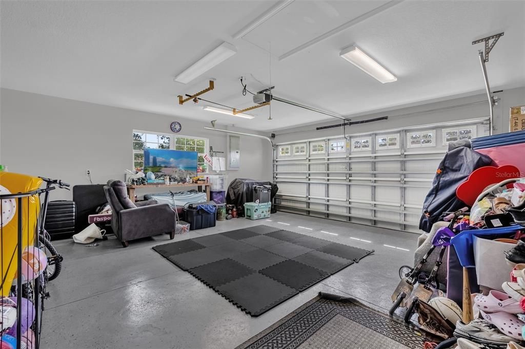 For Sale: $314,900 (3 beds, 2 baths, 1550 Square Feet)