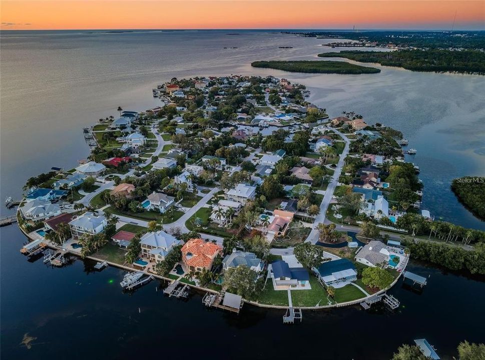 For Sale: $1,459,000 (5 beds, 4 baths, 2545 Square Feet)