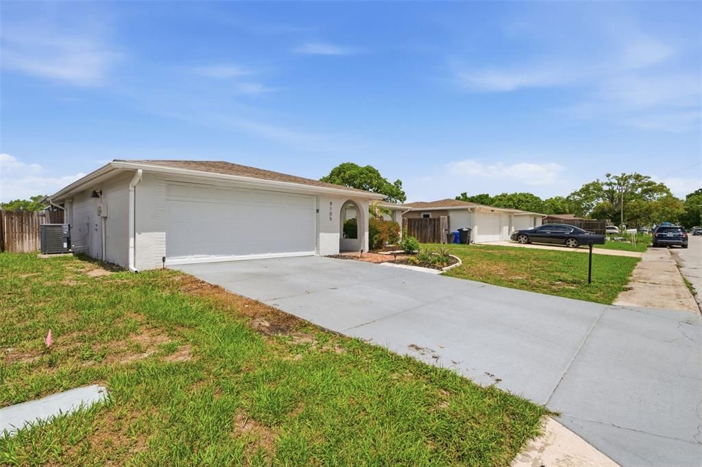For Sale: $319,000 (3 beds, 2 baths, 1365 Square Feet)