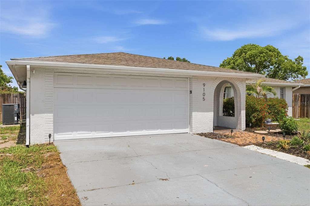 For Sale: $319,000 (3 beds, 2 baths, 1365 Square Feet)