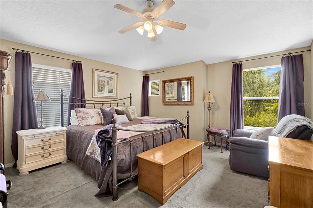 Activo con contrato: $249,990 (3 camas, 2 baños, 1686 Pies cuadrados)