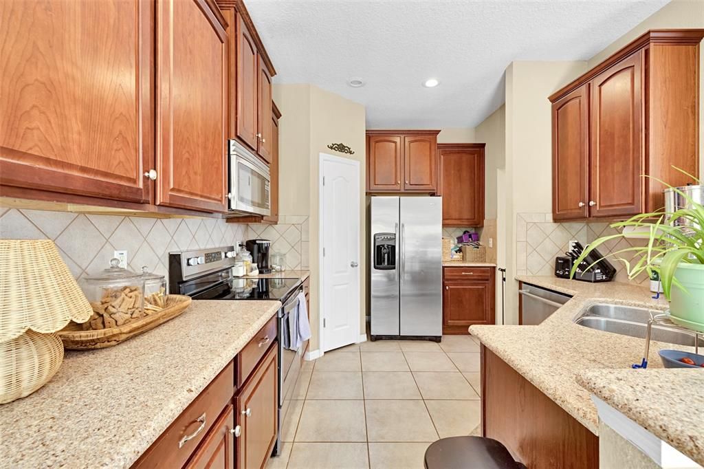 Activo con contrato: $249,990 (3 camas, 2 baños, 1686 Pies cuadrados)