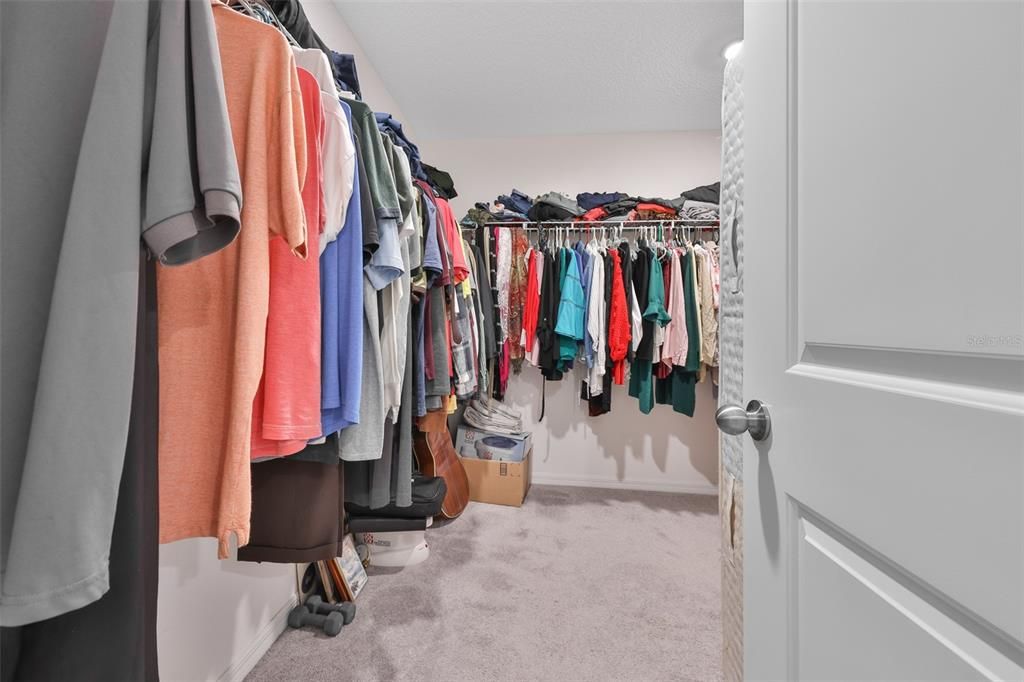 На продажу: $460,000 (6 спален, 3 ванн, 3130 Квадратных фут)