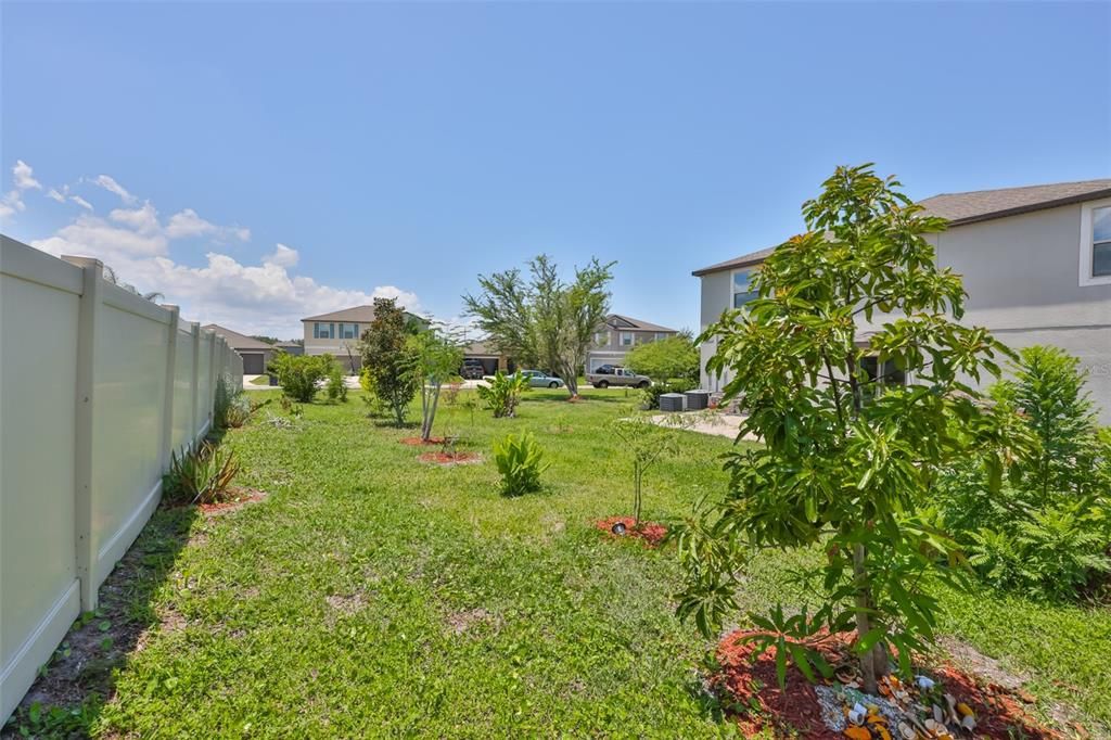 На продажу: $460,000 (6 спален, 3 ванн, 3130 Квадратных фут)