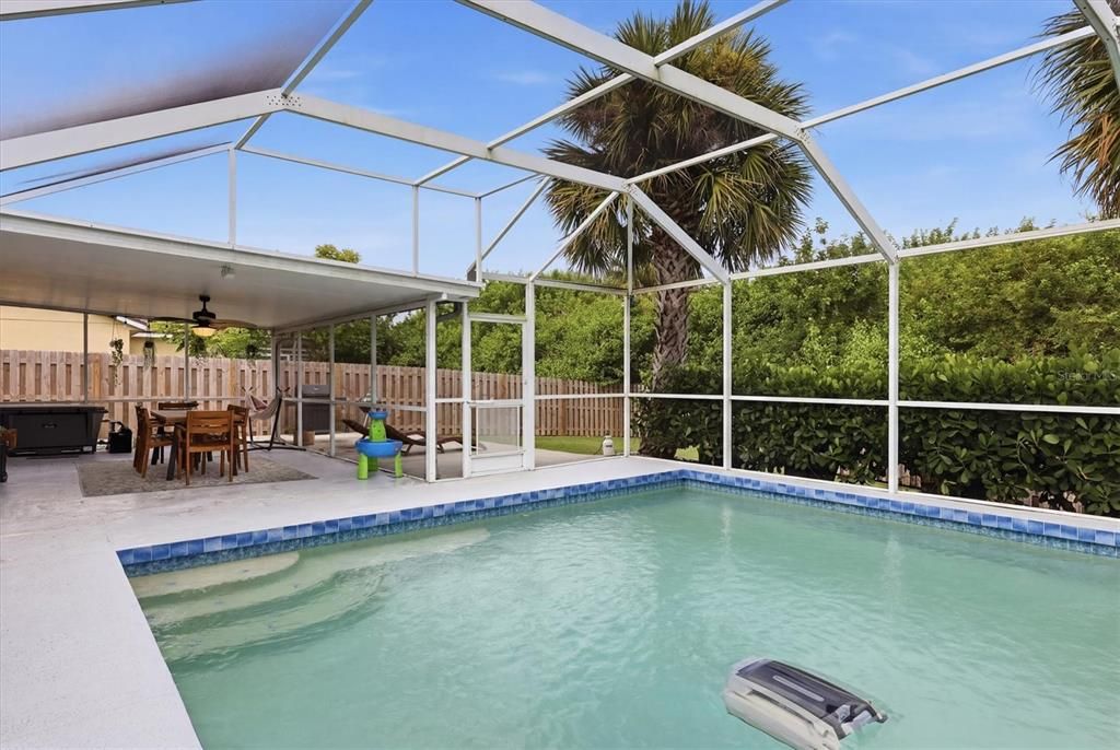 For Sale: $425,000 (3 beds, 2 baths, 1376 Square Feet)