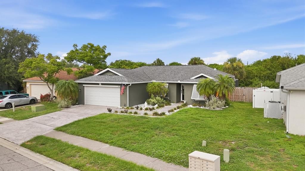 For Sale: $425,000 (3 beds, 2 baths, 1376 Square Feet)
