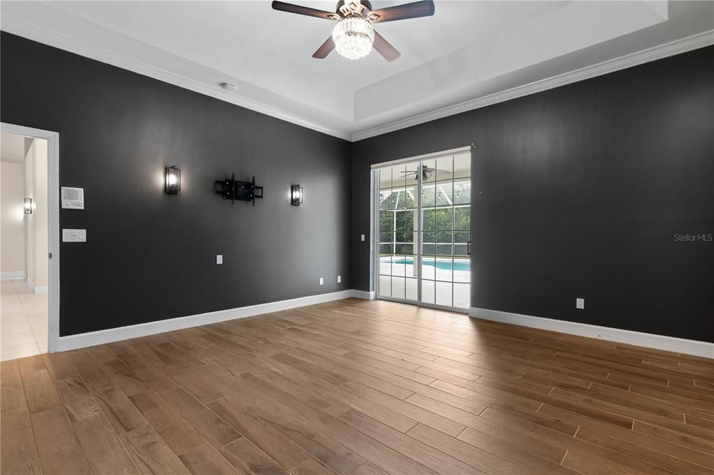 Active With Contract: $899,000 (3 beds, 3 baths, 2986 Square Feet)