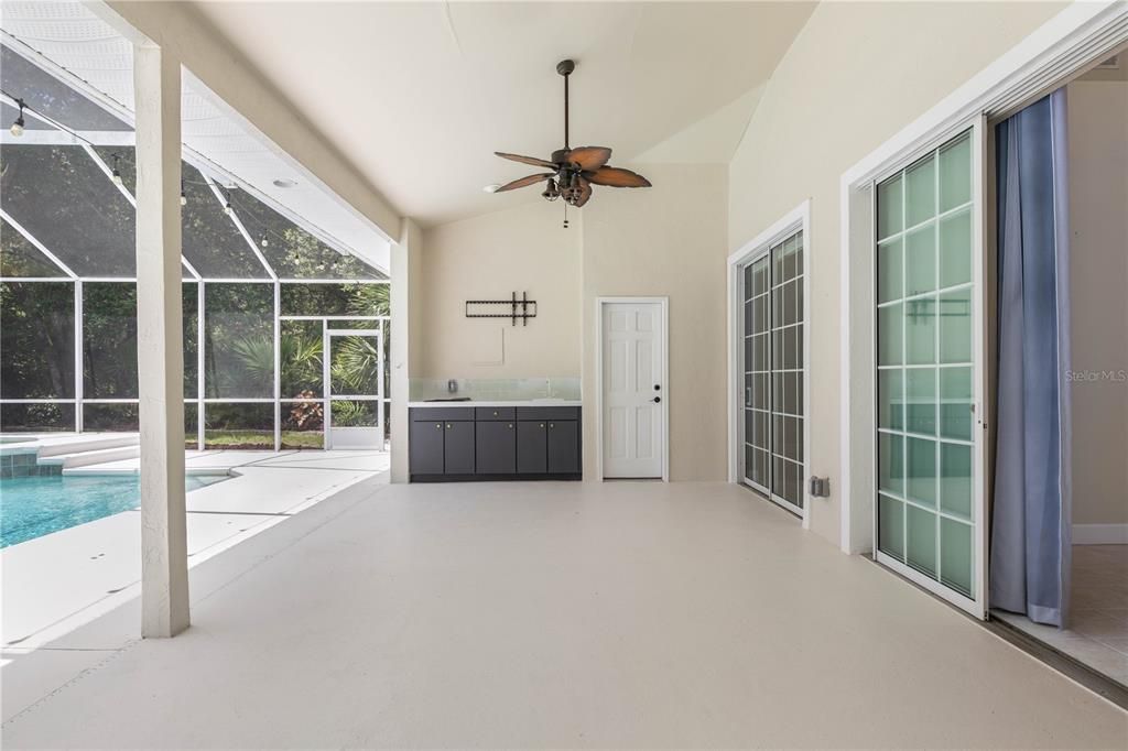 Active With Contract: $899,000 (3 beds, 3 baths, 2986 Square Feet)