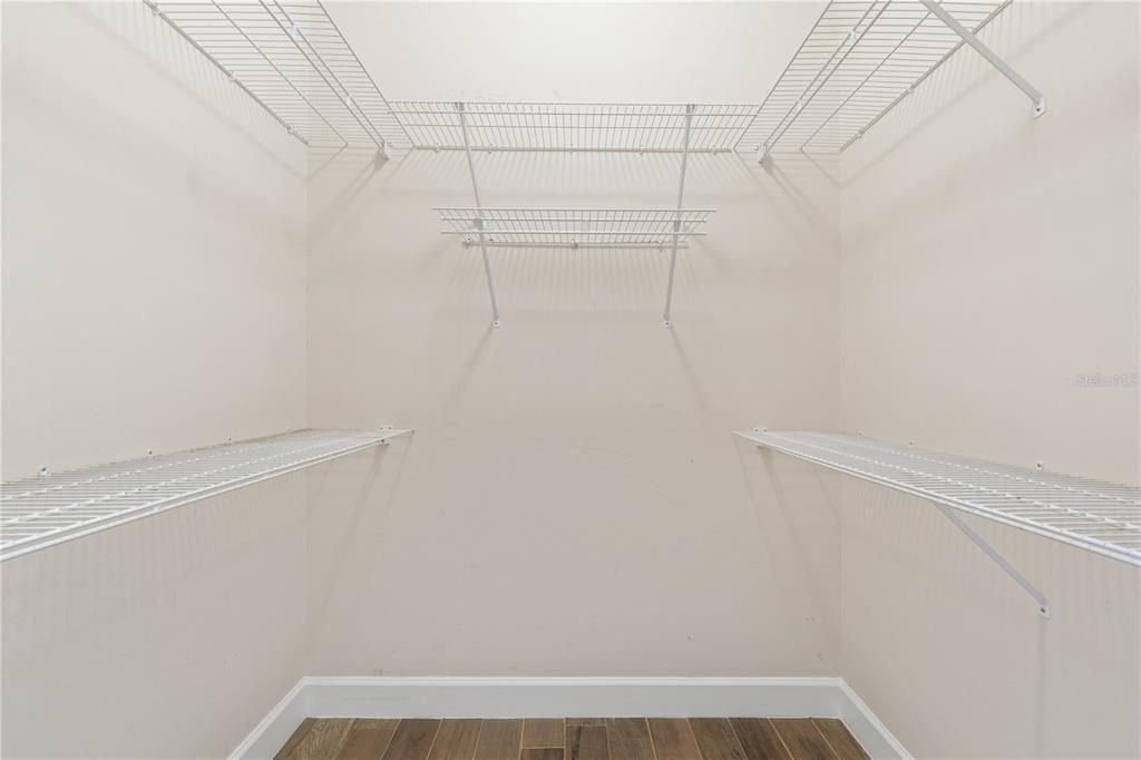 Active With Contract: $899,000 (3 beds, 3 baths, 2986 Square Feet)