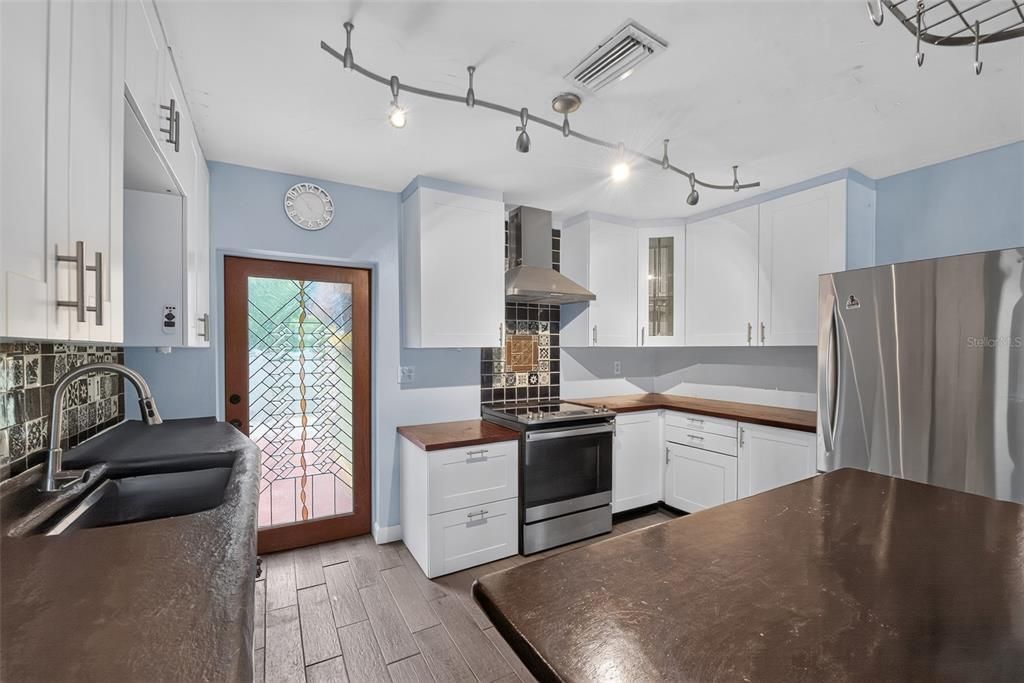 В аренду: $2,995 (3 спален, 2 ванн, 1352 Квадратных фут)