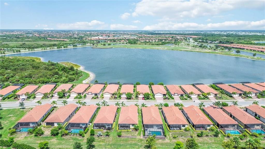 На продажу: $675,000 (2 спален, 2 ванн, 1907 Квадратных фут)