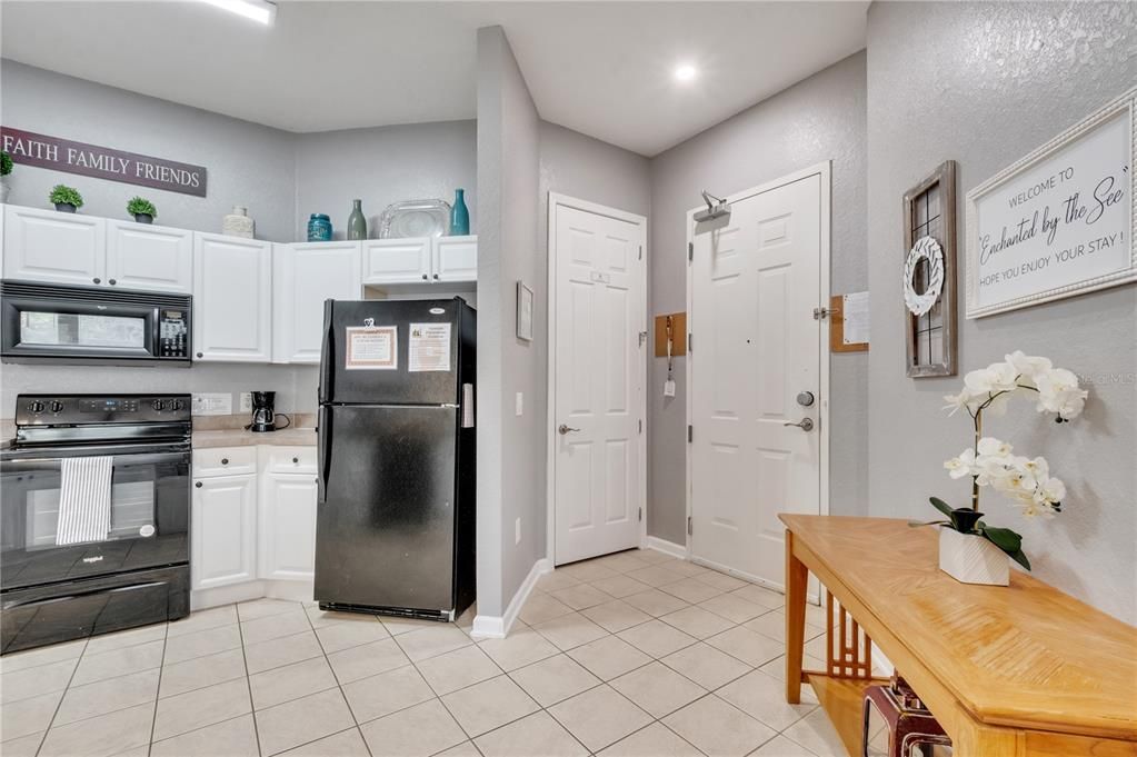 En Venta: $255,000 (4 camas, 2 baños, 1688 Pies cuadrados)