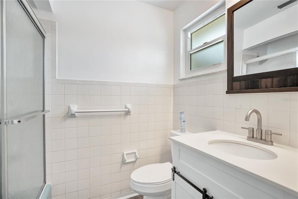 На продажу: $365,000 (4 спален, 2 ванн, 1768 Квадратных фут)