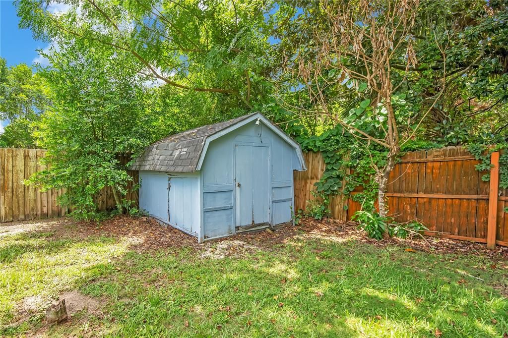 На продажу: $365,000 (4 спален, 2 ванн, 1768 Квадратных фут)