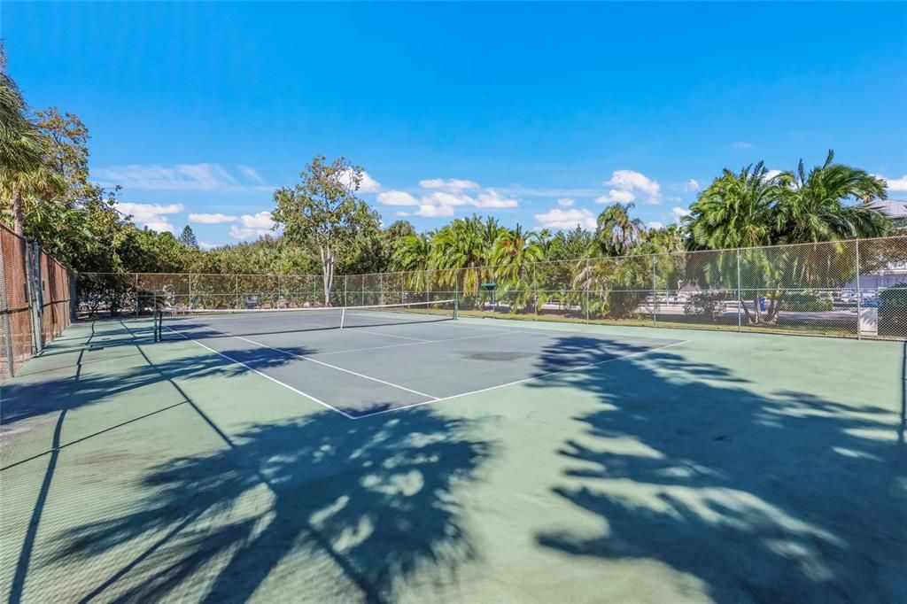 : $1,299,000 (2 спален, 2 ванн, 1190 Квадратных фут)