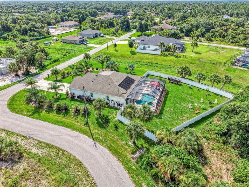For Sale: $699,900 (4 beds, 3 baths, 2431 Square Feet)