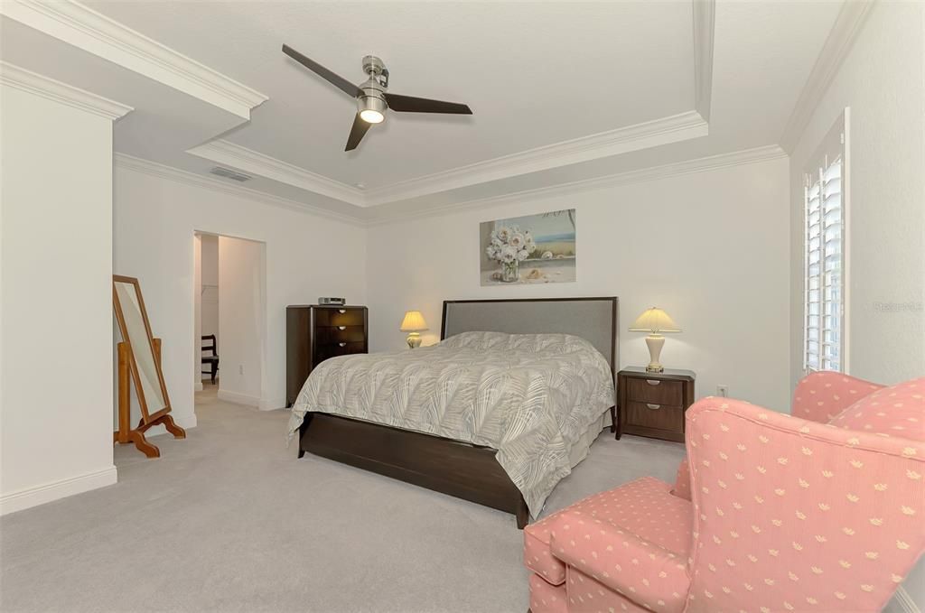 For Sale: $699,900 (4 beds, 3 baths, 2431 Square Feet)