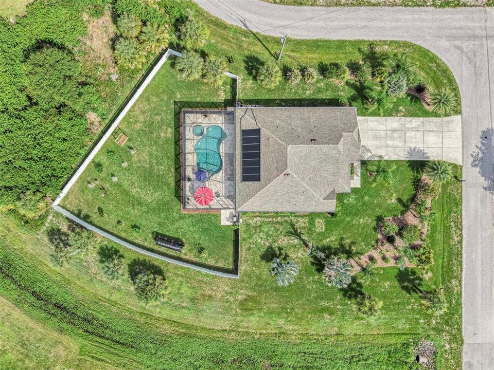 For Sale: $699,900 (4 beds, 3 baths, 2431 Square Feet)