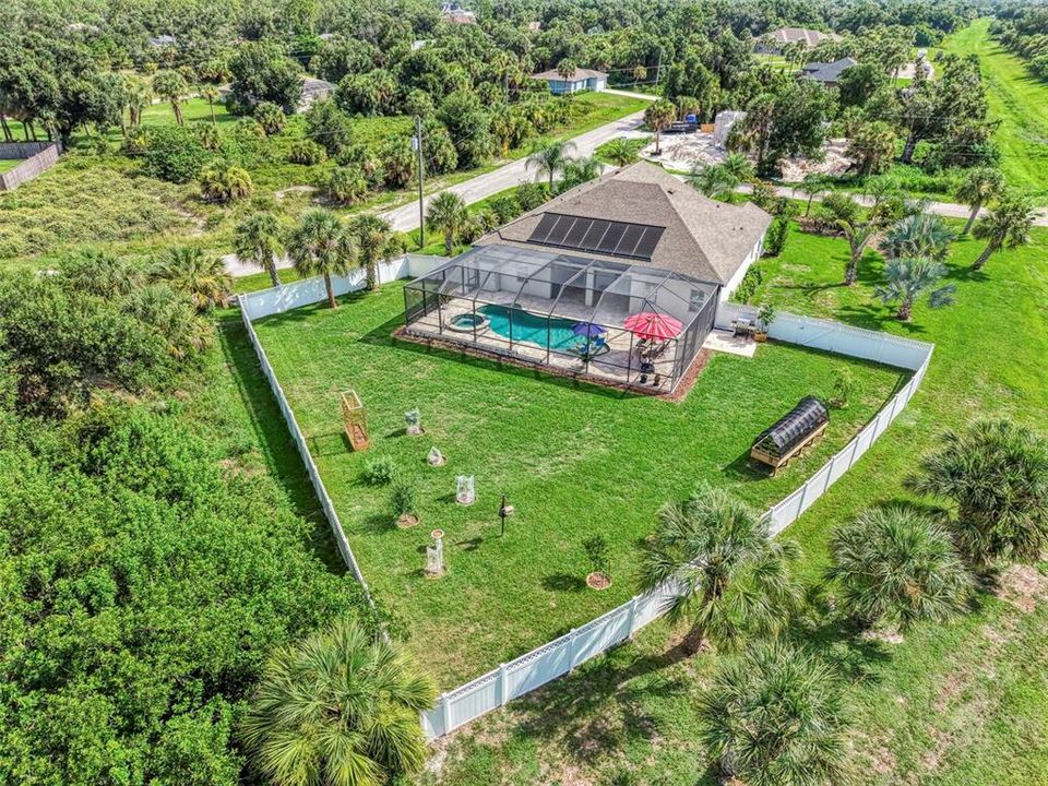 For Sale: $699,900 (4 beds, 3 baths, 2431 Square Feet)