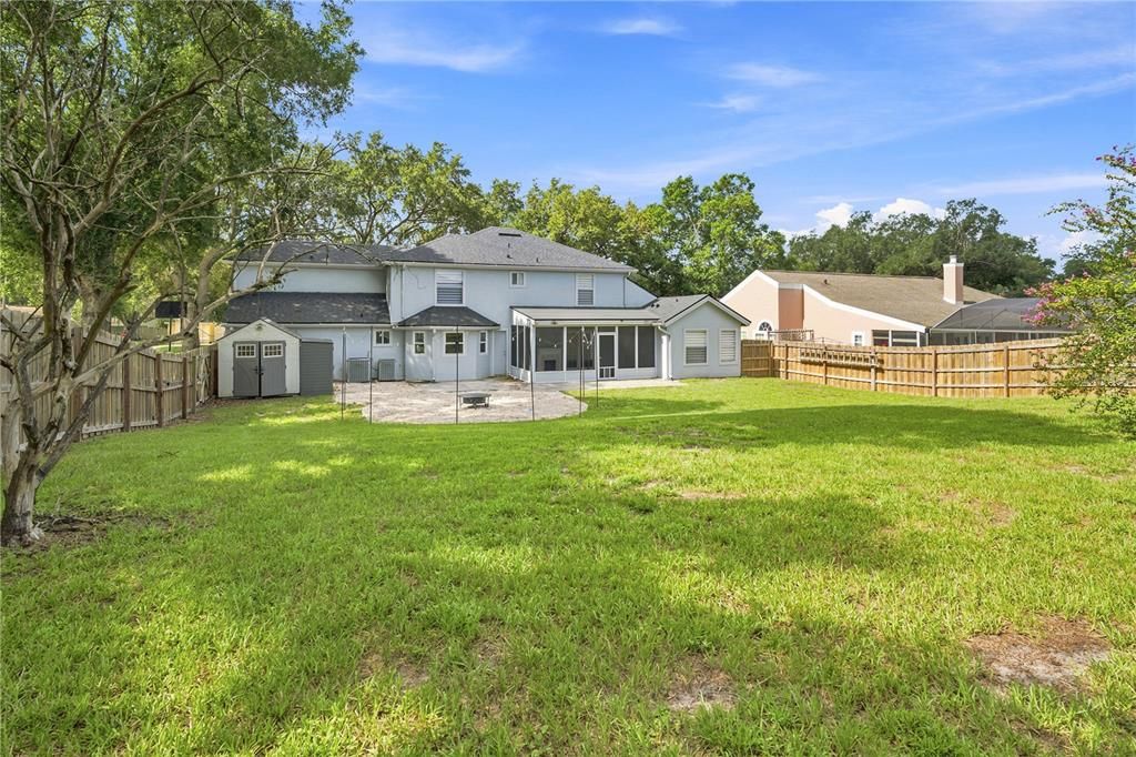 Activo con contrato: $549,900 (4 camas, 3 baños, 3095 Pies cuadrados)