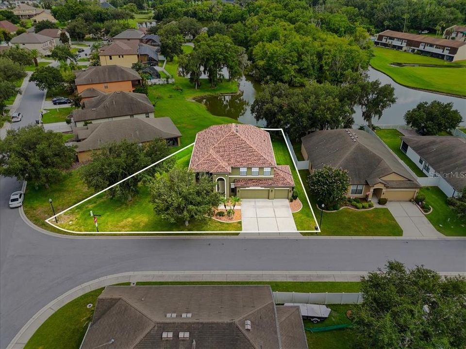 En Venta: $550,000 (4 camas, 3 baños, 3587 Pies cuadrados)