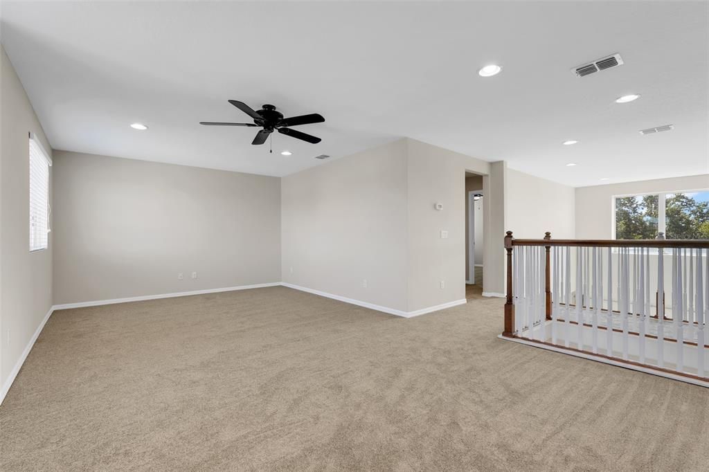 En Venta: $815,000 (4 camas, 3 baños, 2790 Pies cuadrados)
