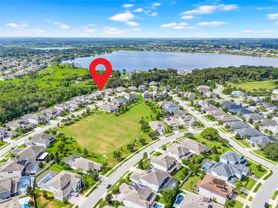 En Venta: $815,000 (4 camas, 3 baños, 2790 Pies cuadrados)