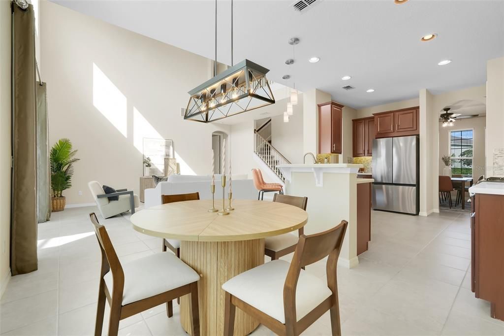 En Venta: $815,000 (4 camas, 3 baños, 2790 Pies cuadrados)