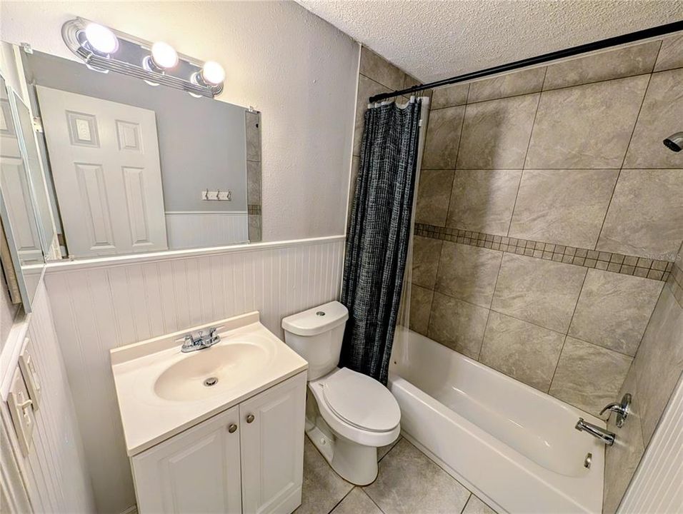 На продажу: $269,000 (3 спален, 2 ванн, 1283 Квадратных фут)