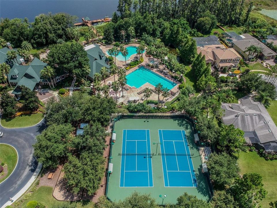 Под контрактом: $679,900 (6 спален, 4 ванн, 3132 Квадратных фут)