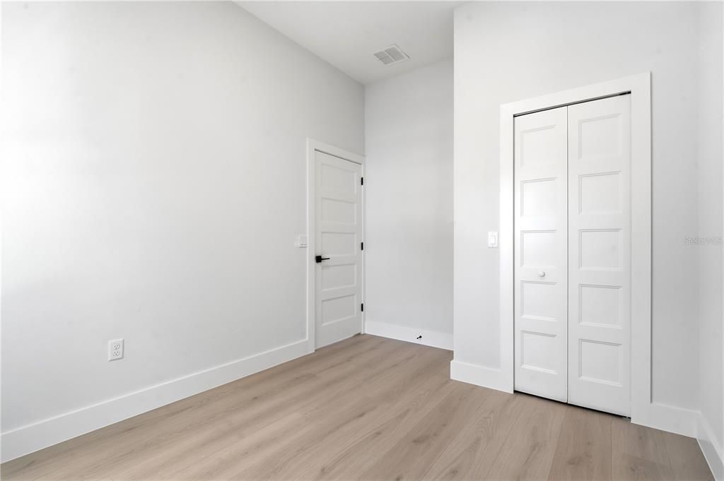 For Sale: $559,000 (3 beds, 2 baths, 1576 Square Feet)