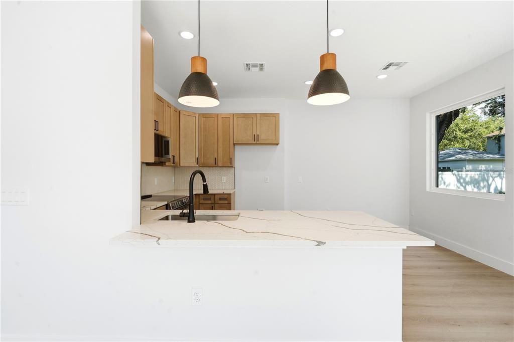 For Sale: $559,000 (3 beds, 2 baths, 1576 Square Feet)