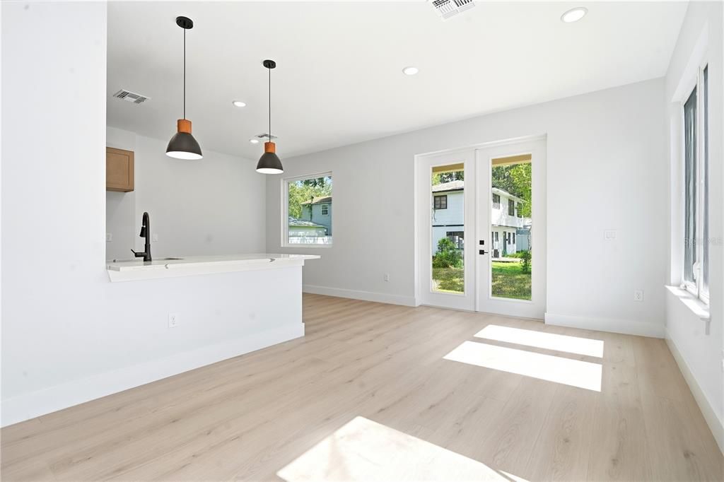 For Sale: $559,000 (3 beds, 2 baths, 1576 Square Feet)